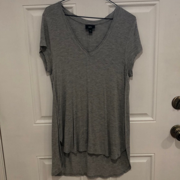 Mossimo Supply Co. Tops - Grey hi-lo t-shirt